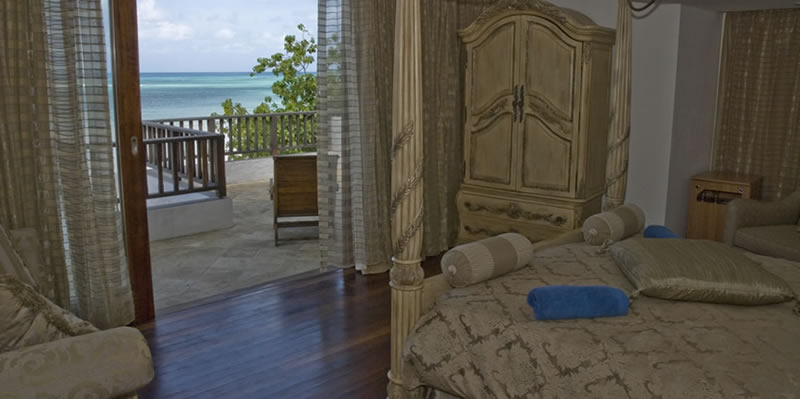Luxury suite with balcony.jpg